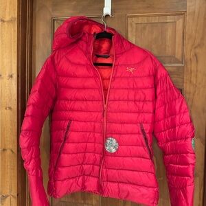 Arcteryx Cerium LT Hoody Women’s XL